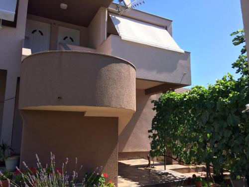 Apartments Mirko i Jela