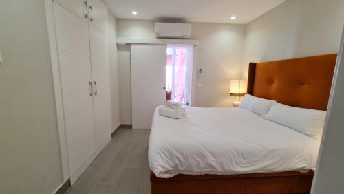 Navas 201 Elegant Suite