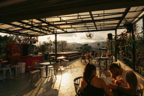 Restaurace v ubytování Viajero Medellín Hostel