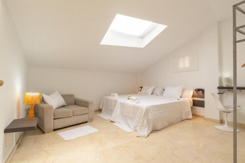 New Penthouse GR3- flat in Málaga Center with Cozy Terrace