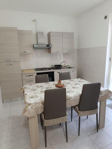 Kuchyň nebo kuchyňský kout v ubytování El Haya's Home