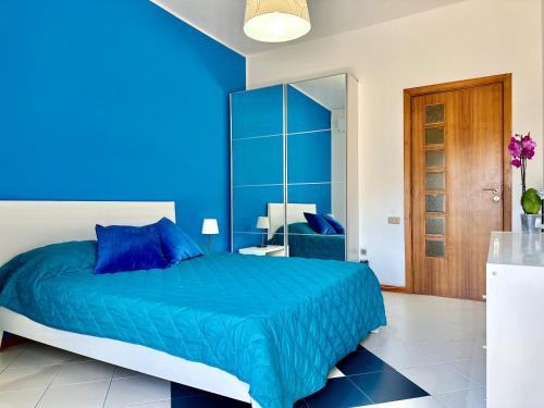 Ένα ή περισσότερα κρεβάτια σε δωμάτιο στο b&b holiday