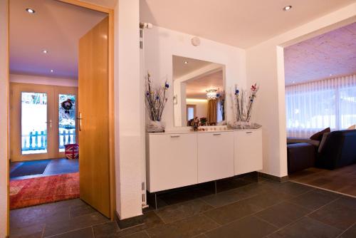 Dapur atau dapur kecil di Chalet Talisman