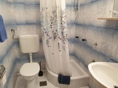 Villa Malfi-Studio Apartment with Balcony and Sea View A2