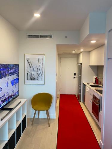 Imagen de la galería de NICE FURNISHED CONDO Downtown - Quartier des Spectacles, en Montreal
