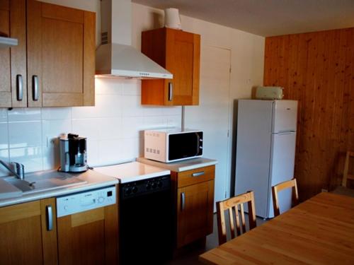 Appartement 3 Chambres au Cœur de Super Besse, Parking Privé - FR-1-814-99
