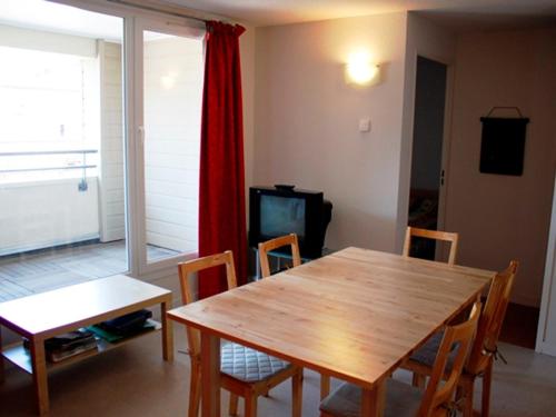 Photo de la galerie de l'établissement Appartement 3 Chambres au Cœur de Super Besse, Parking Privé - FR-1-814-99, à Besse-et-Saint-Anastaise