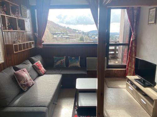 Studio fonctionnel à Super Besse, skis aux pieds ! - FR-1-814-107