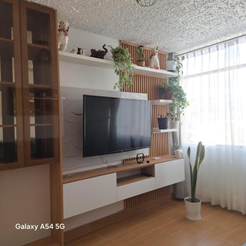 Televisyen dan/atau pusat hiburan di Departamento Calido y Confortable
