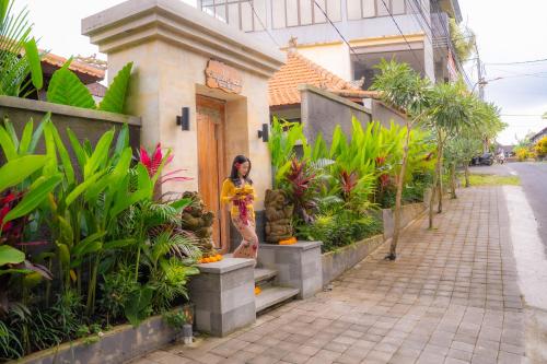 Zahrada ubytování Cempaka Kembar Guest House