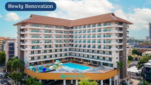 Bazén v ubytování Jomtien Thani Hotel nebo v jeho okolí