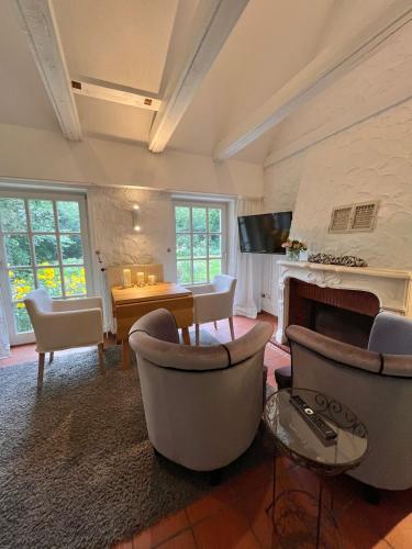Dapur atau dapur kecil di Ferienhaus Lüneburger Heide mit Therapiemöglichkeit