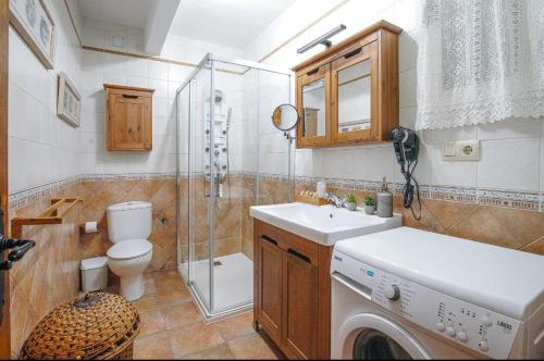 Ένα μπάνιο στο La castañera
