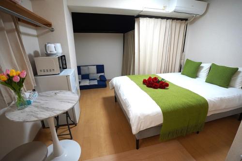 406Room,With elevator, 700m 4 min walk from Nishi-Shinjuku 5-chome, direct access to Shinjuku, 28 sqm