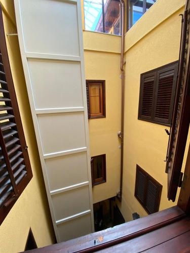 an empty room with a door to a room at Fratelli Clemente Spa and Hotel in Castelvetrano Selinunte