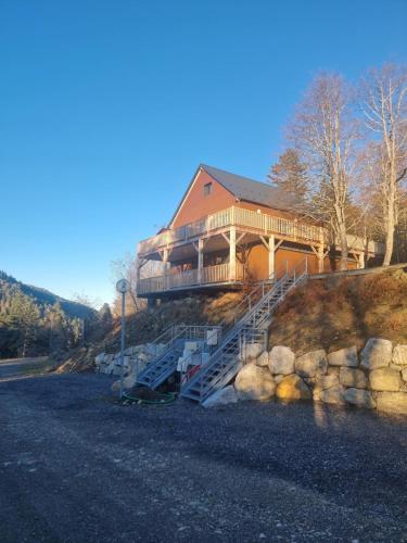 Photo de la galerie de l'établissement Appartement près des pistes dans la foret, à Boutx