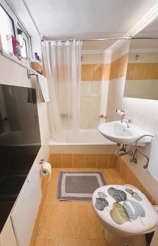 2 bedrooms center apart