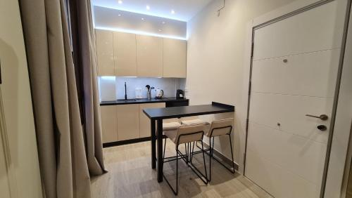 Suspiro 102 Cosmopolitan Loft
