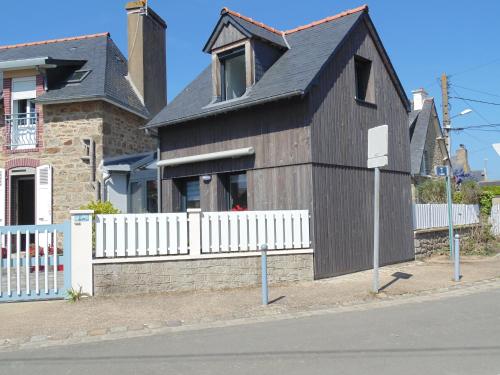 Monteval