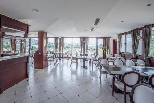 Restaurace v ubytování Hotel Rike park