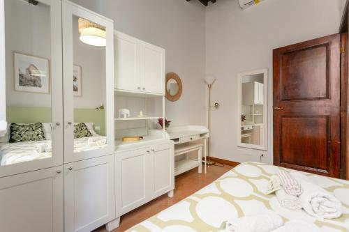 Trastevere 2 Badrooms Design Appartment