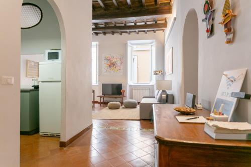 Trastevere 2 Badrooms Design Appartment