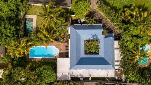 Villa Bulbul by Dodo Retreats - Colonial Style Villa 150m from Beach