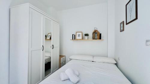 Modern Central Apartment - South Costa, Nerja