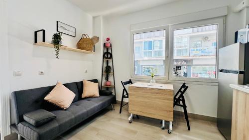 Modern Central Apartment - South Costa, Nerja