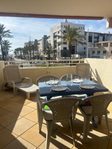 Appartement 4 voyageurs, terrasse vue mer, plage