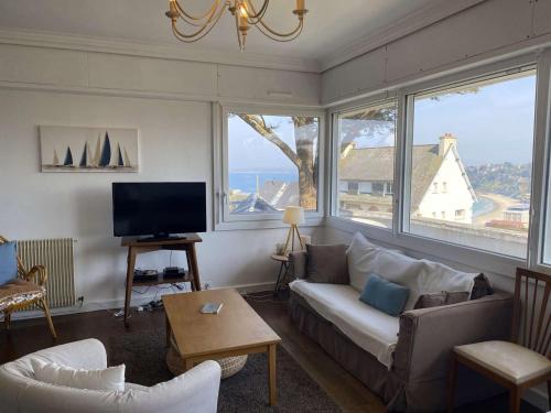 Maison à 550m de la plage avec jardin, balcon et Wi-Fi à Perros-Guirec - FR-1-368-433