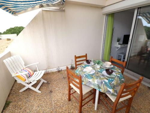 Studio cabine refait à neuf avec terrasse, piscine, parking et lave-linge - Le Grau-du-Roi - FR-1-307-249