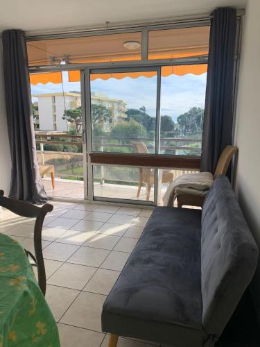 Ruang duduk di Apartment Heliotel Marine 4* Bord de Mer