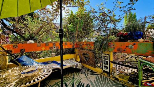 En have udenfor Green house, cosy garden Paris