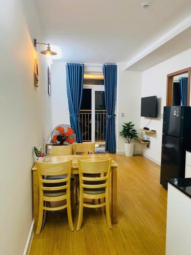 TV a/nebo společenská místnost v ubytování DINO Home HACOM 1BR