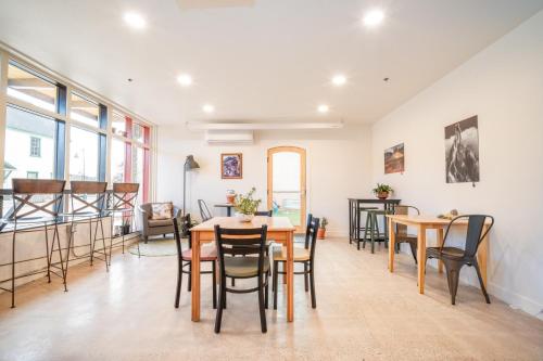 Χώρος καθιστικού στο Dolores Bike Hostel