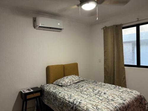 Postel nebo postele na pokoji v ubytování Casa Marea a una cuadra del mar