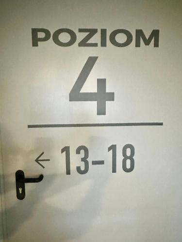 Fotografie z fotogalerie ubytování Apartamenty Poziom 4, Prywatna łazienka, Wspólna toaleta, Free wi-fi, Free Parking v Katovicích