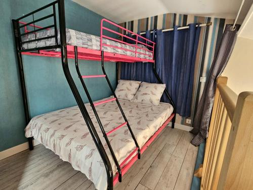 Grand duplex 7 pers - face mer & proche commerces