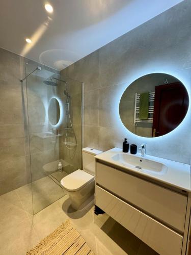 Ένα μπάνιο στο Apartamento Solera