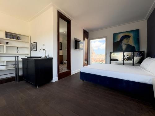 Chasing the Stars Spanish Steps Boutique Suite