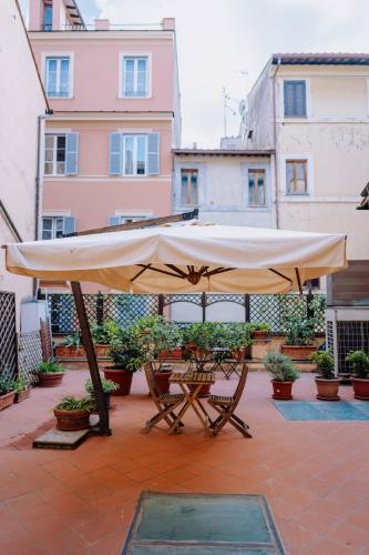 Navona Boutique Apartment with terrace