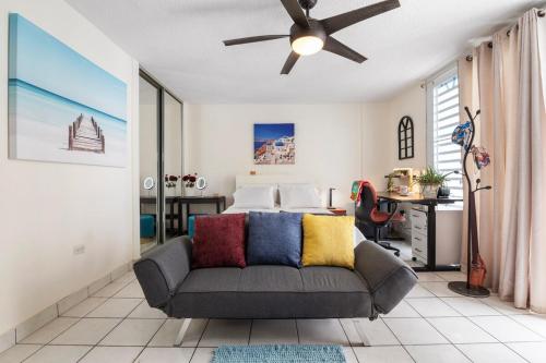 Studio 3 minutes to the airport Free Parking Pool