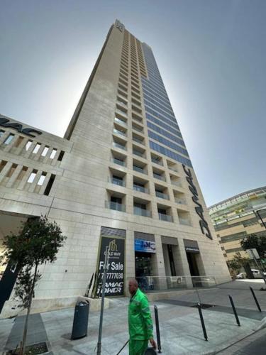 One Bedroom Damac Tower 8th Floor Boulevard Abdali غرفة وصالة فاخرة - برج داماك العبدلي البوليفارد الطابق الثامن