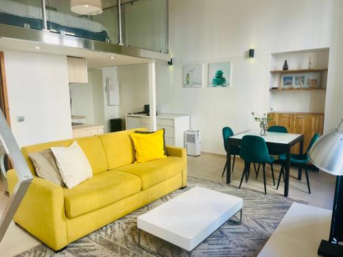 Alexandre Mari old town few meters to the beach