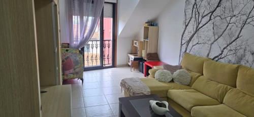 Χώρος καθιστικού στο Family blue