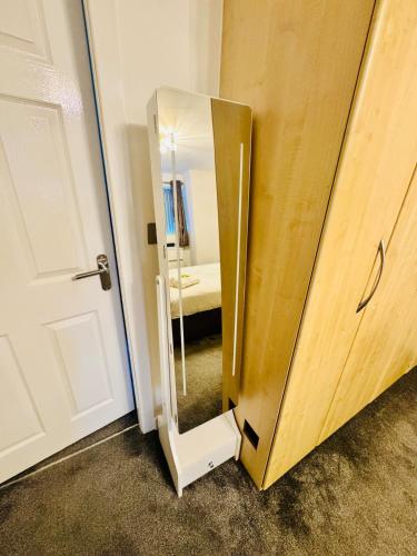 Luxury 5BR Stay With City Access photo 61
