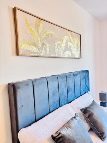 Luxury 5BR Stay With City Access photo 69