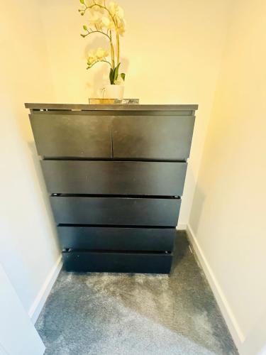 Luxury 5BR Stay With City Access photo 89