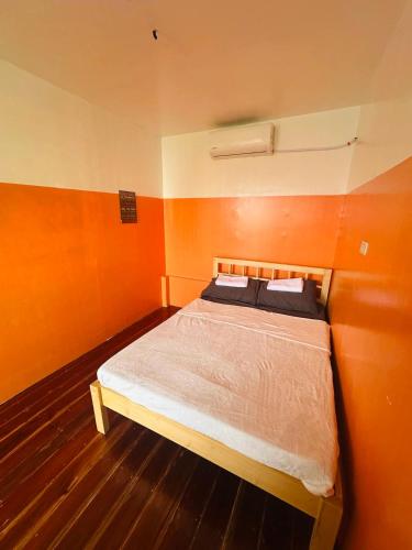 Gallery image of LLB Travellers Inn & Bistro in Loboc